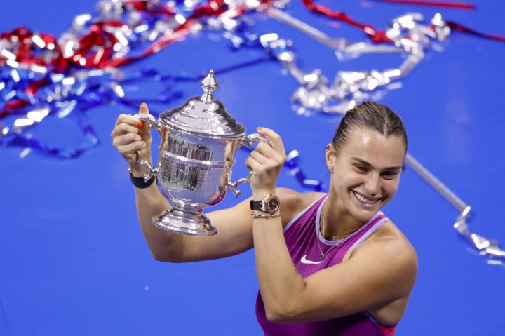 Sabalenka yang merupakan petenis nomor dua dunia menang 7-5, 7-5 untuk menambah gelar US Open ke dalam kemenangan beruntun di Australian Open.