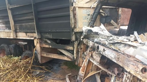 Menurut SEMA, ledakan itu terjadi setelah sebuah truk tangki bensin yang membawa PMS (bahan bakar) bertabrakan dengan sebuah truk gandeng yang membawa penumpang dan ternak. Dua kendaraan lain, sebuah derek dan sebuah truk pikap, juga terlibat, tambahnya, sementara lebih dari 50 ternak terbakar hidup-hidup.