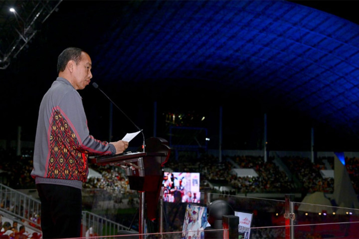 Presiden Joko Widodo mengatakan Pekan Olahraga Nasional (PON) XXI Aceh-Sumatera Utara 2024 selain menjadi ajang mencetak atlet terbaik bangsa, juga merupakan momen memperkokoh tali persaudaraan bangsa.