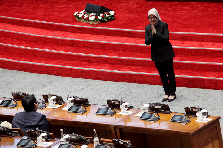 Rapat Paripurna DPR RI Ke-6 Masa Persidangan I Tahun Sidang 2024-2025 menyetujui Iffa Rosita menjadi komisioner Komisi Pemilihan Umum RI masa jabatan 2022-2027, menggantikan Hasyim Asy'ari yang diberhentikan secara tetap oleh Dewan Kehormatan Penyelenggara Pemilu.