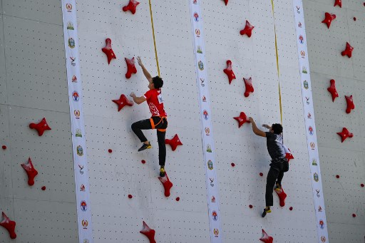 Peringkat pertama diduduki olimpian Kiromal Katibin dari Jawa Tengah yang mencatatkan waktu terbaik yakni 5,02 detik, diikuti Raharjati Nursyamsa dari Jawa Barat dengan waktu 5,09 detik.