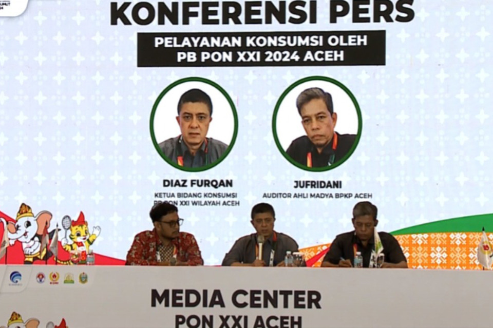 Atlet dan official dari berbagai kontingen memprotes keterlambatan distribusi makanan dan porsi yang tidak sesuai dengan kebutuhan atlet yang bertanding di Pekan Olahraga Nasional (PON) Aceh-Sumut 2024 di wilayah Aceh.