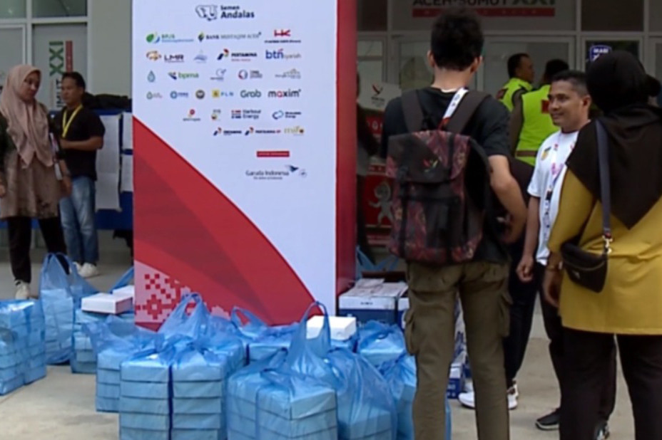 Kisruh soal keterlambatan konsumsi bagi atlet maupun official Pekan Olahraga Nasional (PON) XXI di Aceh menjadi sorotan ramai.