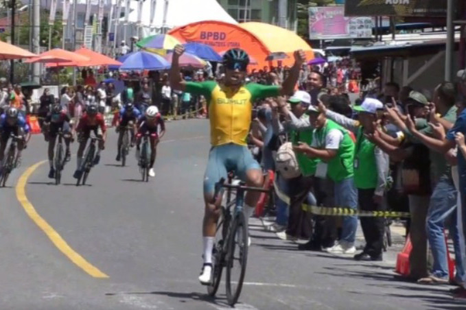 Pebalap sepeda dari kontingen Sumatera Utara, Muhammad Reza Maulana mencatatkan waktu 2 jam 1 menit 15,968 detik, mengantarkannya sebagai pemenang di posisi pertama. Di urutan kedua pebalap asal Provinsi Banten, Julian Abimanyu, menorehkan waktu 2 jam 1 menit 17,105 detik. Sedangkan, pebalap Sumatera Barat Ade Meisa menyusul di tempat ketiga dengan waktu yang sama.