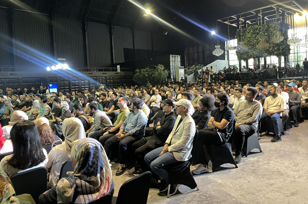 Sebelumnya, Ridwan telah mendaftarkan diri menjadi cagub di Komisi Pemilihan Umum (KPU) pada 28 Agustus lalu. Ia akan bersaing bersama Pramono Anung-Rano Karno, Dharma Pongrekun-Wardana dalam pilkada 2024 mendatang.