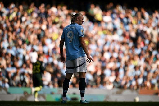 Dua gol yang dibuat Haaland membuatnya menjadi pencetak gol terbanyak sementara di Liga Inggris 2024-2025 dengan sembilan gol.