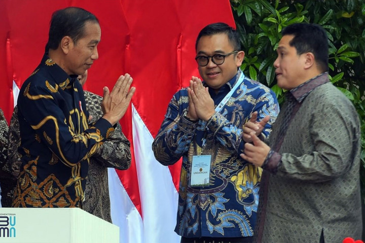 Selain itu, Presiden menyebutkan bank syariah juga mencatat pertumbuhan yang lebih tinggi yaitu 10,41 persen, dibandingkan dengan bank nasional yang tumbuh 8,43 persen.