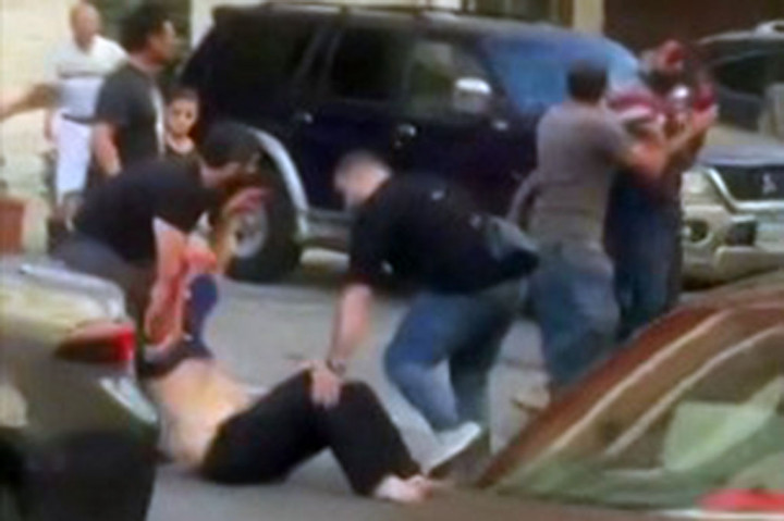 Pager yang meledak itu tampaknya diperoleh Hizbullah setelah pemimpin kelompok itu pada Februari lalu memerintahkan anggotanya untuk berhenti menggunakan ponsel, dengan peringatan bahwa mereka dapat dilacak oleh intelijen Israel. 