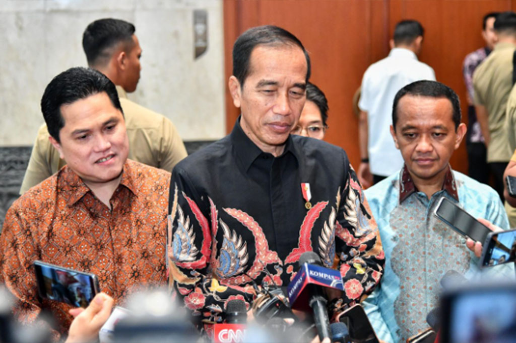 Presiden pun menggarisbawahi pentingnya perhitungan matang terhadap ekosistem pendukung di IKN. Presiden mengingatkan bahwa ekosistem pendukung seperti logistik, fasilitas pendidikan, dan layanan kesehatan juga harus dipersiapkan dengan baik agar pemindahan dapat berjalan lancar dan berkelanjutan.