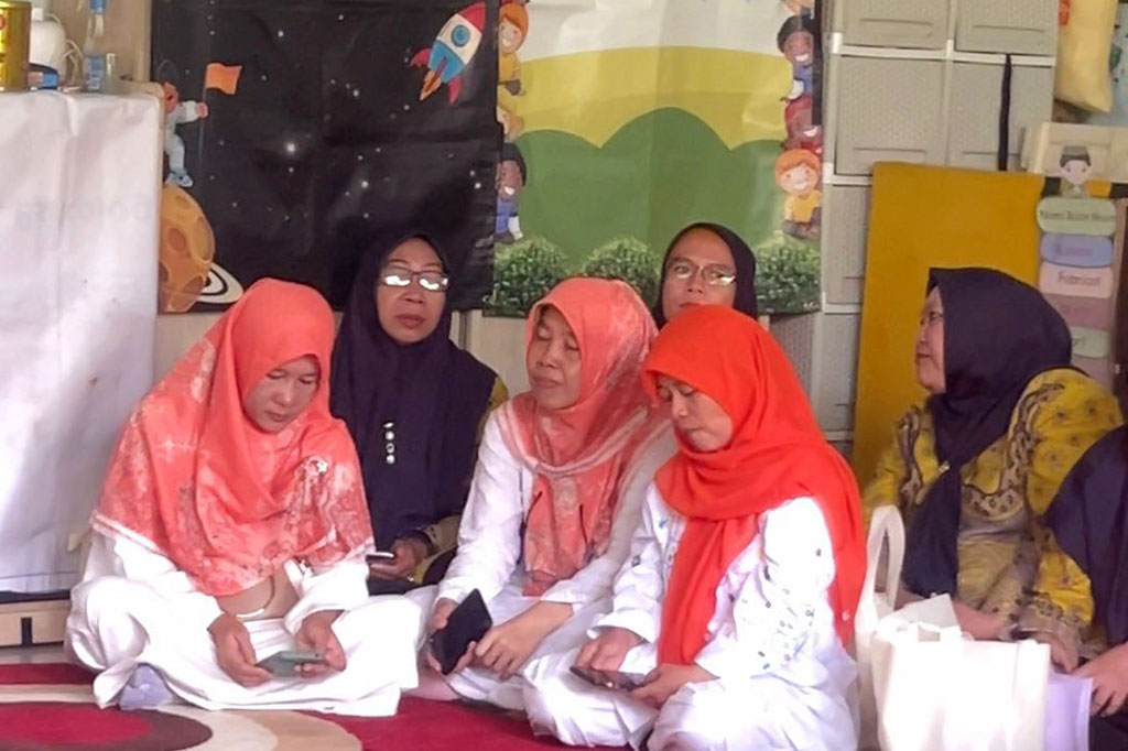 “Ketersediaan pangan berkualitas juga harganya harus terjangkau. Supaya semua warga di sini dapat membelinya,” ucap Suswono.