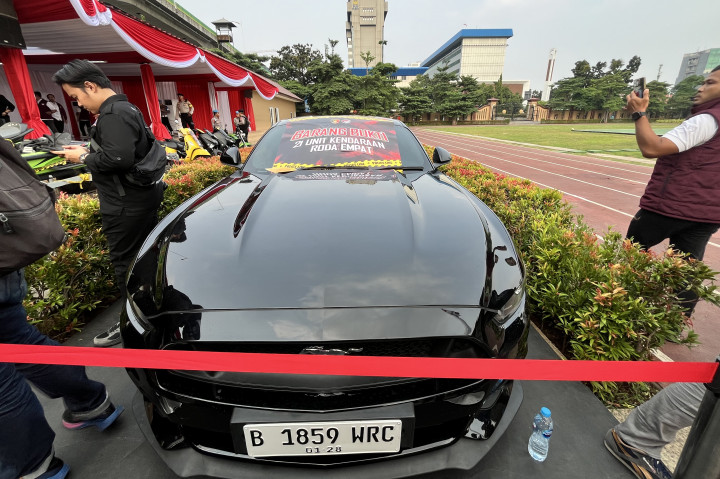 Wahyu merinci aset itu ialah 21 kendaraan roda empat, 28 kendaraan roda dua, lima kendaraan laut (1 speed boat, 4 kapal. Lalu, dua Kendaraan Jenis ATV, 44 tanah dan bangunan, 2 jam tangan mewah, uang tunai Rp1.200.000.000 (Rp1,2 miliar), dan deposito standard chartered sebesar Rp500.000.000.