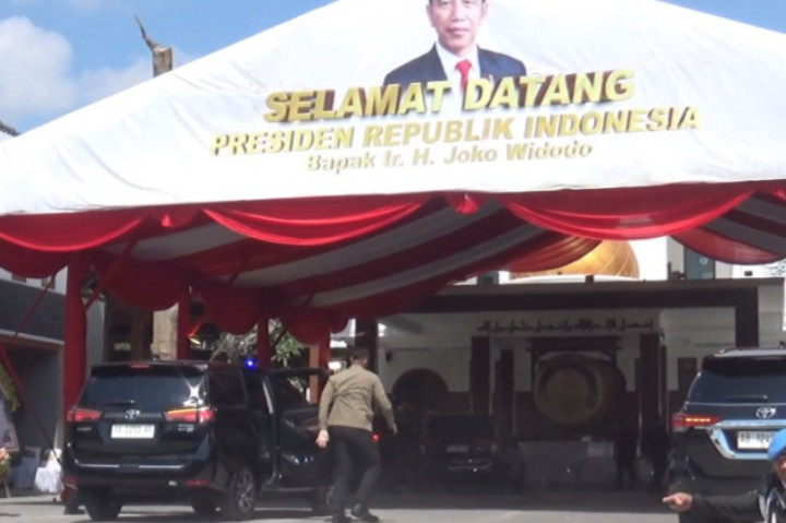 Presiden Joko Widodo, Kamis, 19 September 2024 bertemu dengan kalangan ulama muda di Pondok Pesantren Ora Aji di Dusun Tundan, Purwomartani, Kalasan, Sleman.