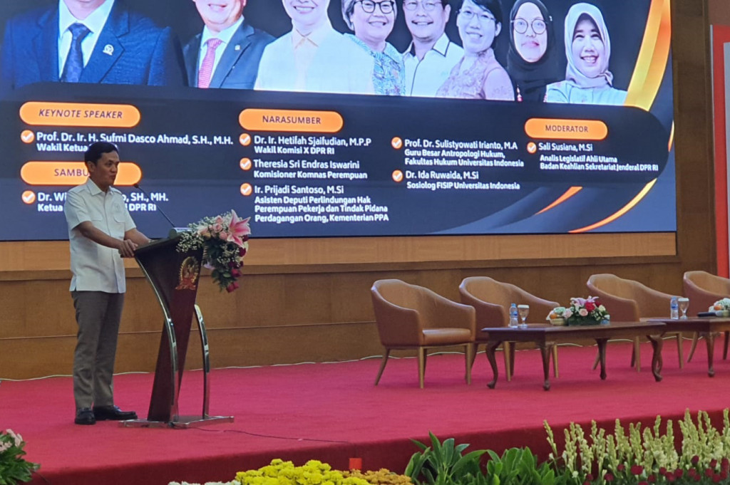 DPR memastikan Rancangan Undang-Undang Perlindungan Pekerja Rumah Tangga (RUU PPRT) akan menjadi prioritas untuk dibahas pada periode 2024-2029. Artinya, beleid itu akan berstatus carry over.