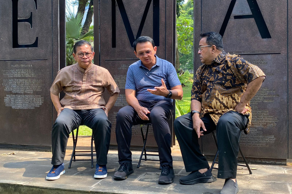 “Ketika Pak Ahok menawarkan di Simpang Semanggi saya senang sekali karena selalu mengingatkan saya setiap hari sabtu selalu melewati Tanjakan Ahok,” Kata Pramono di Simpang Semanggi, Jakarta Pusat, Kamis, 19 September 2024.