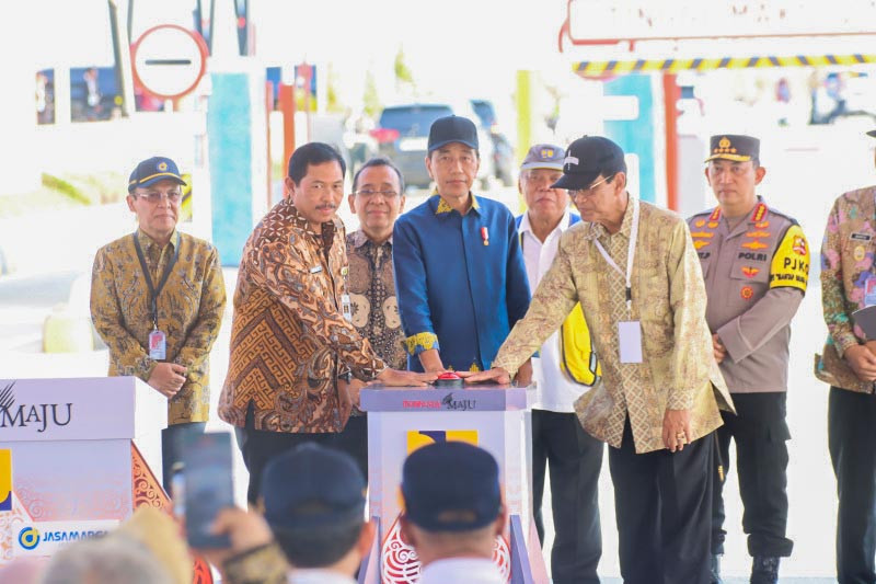 Presiden Joko Widodo mendorong terjadinya daya ungkit perekonomian daerah, bersamaan diresmikan dan mulai beroperasionalnya ruas tol Yogjakarta-Solo seksi I Kartosuro-Klaten sepanjang 22,3 km pada Kamis, 19 September 2024.