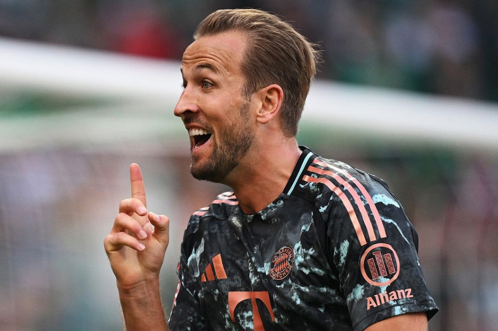 Bayern Muenchen melumat Werder Bremen ketika keduanya bertemu dalam lanjutan Bundesliga yang digelar Sabtu, 21 September 2024. Die Roten menghancurkan Die Werderaner dengan skor telak 5-0.