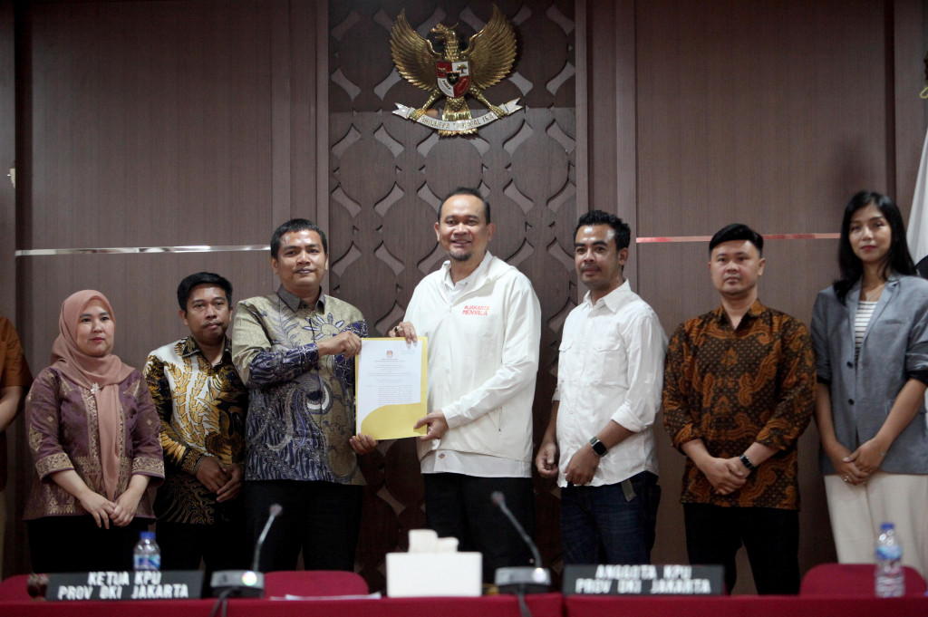 Wahyu mengatakan ketiga paslon yakni Pramono Anung-Rano Karno (Pram-Doel), Ridwan Kamil-Suswono (RIDO) dan Dharma Pongrekun-Kun Wardana (Dharma-Kun) dari independen dinyatakan telah resmi menjadi cagub-cawagub DKI.