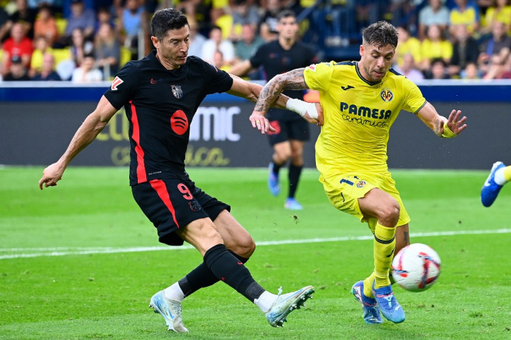 Robert Lewandowski membuka skor bagi Barca pada menit ke-20. Lewandowski berhasil memperdaya Diego Conde setelah meneruskan umpan Pablo Torre.