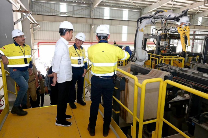 Jokowi menuturkan produk domestik bruto Indonesia saat ini masih didominasi oleh konsumsi domestik dengan angka mencapai 56 persen.