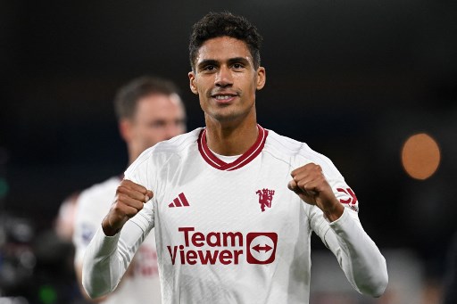 Varane baru berpindah ke Como, setelah kontraknya tidak diperpanjang MU. Namun dia mengalami cedera parah saat melawan Sampdoria di ajang Coppa Italia. Dia kemudian  dicoret dari skuad Serie A Como.