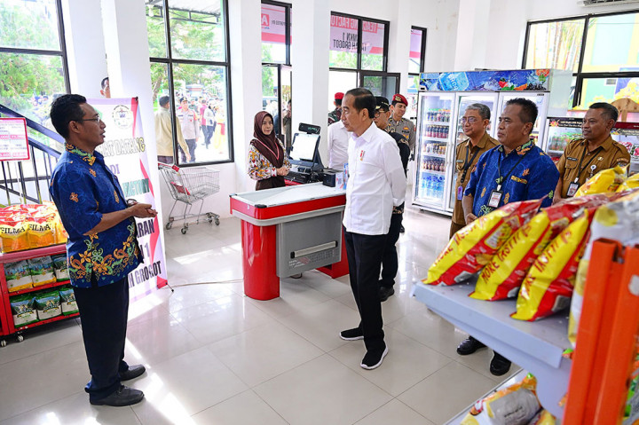 Mulai dari teaching factory pemasaran yang meliputi minimarket, edubank, hingga ruang praktik perkantoran yang digunakan oleh para siswa untuk belajar keterampilan praktis di bidang masing-masing.