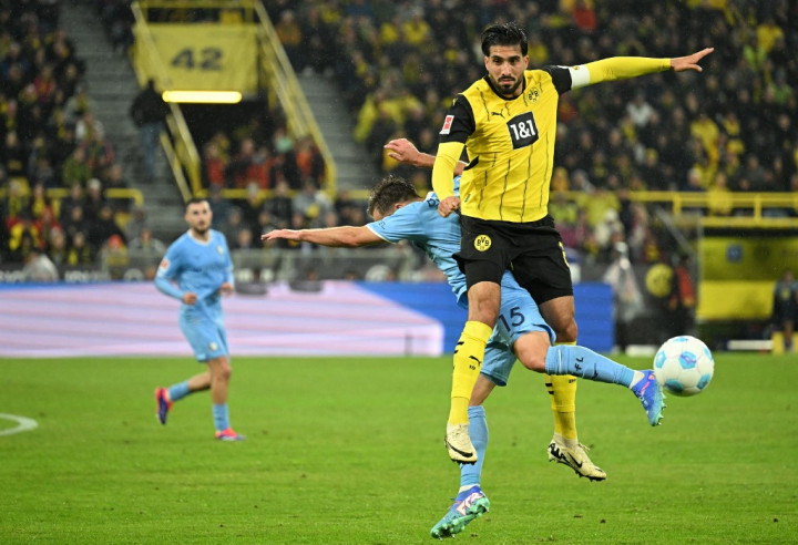 Borussia Dortmund berhasil 'comeback' dan menang 4-2 usai tertinggal dua gol dari Bochum dalam lanjutan Bundesliga 2024/25 pekan ke-5 di Signal Iduna Park pada Sabtu, 28 September 2024 dini hari WIB.  