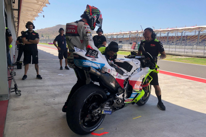 Ucapan Pablo pun dibuktikan langsung oleh Marco Bezzecchi saat meraih hasil yang sangat kompetitif di sesi kualifikasi. Ia merebut waktu tercepat di urutan kedua. Ia pun melihat ini jadi kesempatan besar baginya untuk bisa membuktikan kepada Indonesia kompetitifitas tim yang mereka dukung.