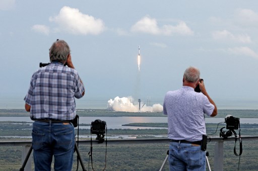 Crew-9 Dragon diluncurkan Sabtu sore dengan membawa astronaut NASA Nick Hague dan kosmonaut Roscosmos Alexander Gorbunov akan tinggal dan bekerja di pos terdepan orbital tersebut hingga awal tahun depan. 