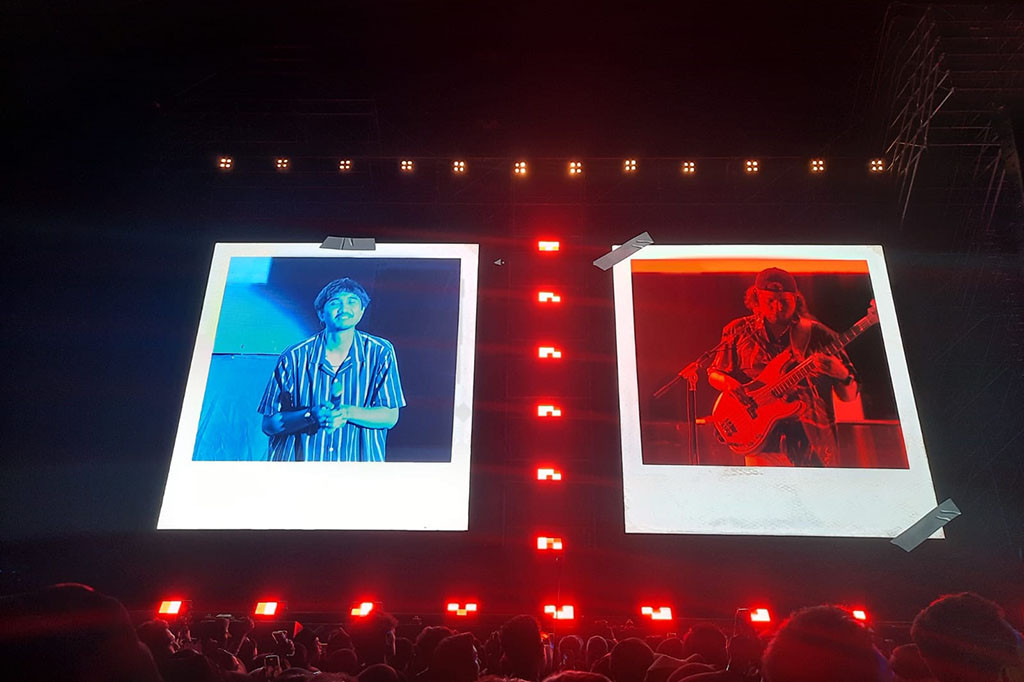 Sebelum Bandung, band beranggotakan Duta, Eross, dan Adam ini telah tampil di beberapa kota besar lainnya, seperti Samarinda, Makassar, Pekanbaru, dan Medan.