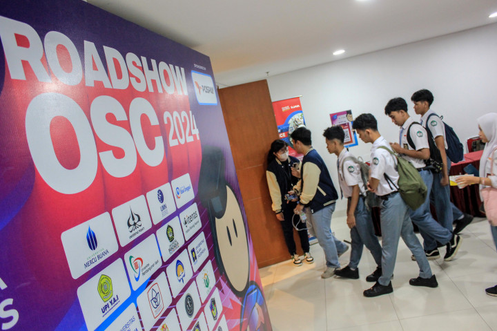 Beasiswa OSC kembali melaksanakan roadshow dan sosialisasi yang berkolaborasi dengan Universitas Pembangunan Jaya (UPJ) sebagai kampus mitra penyedia beasiswa dan Pospay sebagai sponsor OSC 2024. Kegiatan ini digelar di UPJ pada Senin, 30 September 2024.