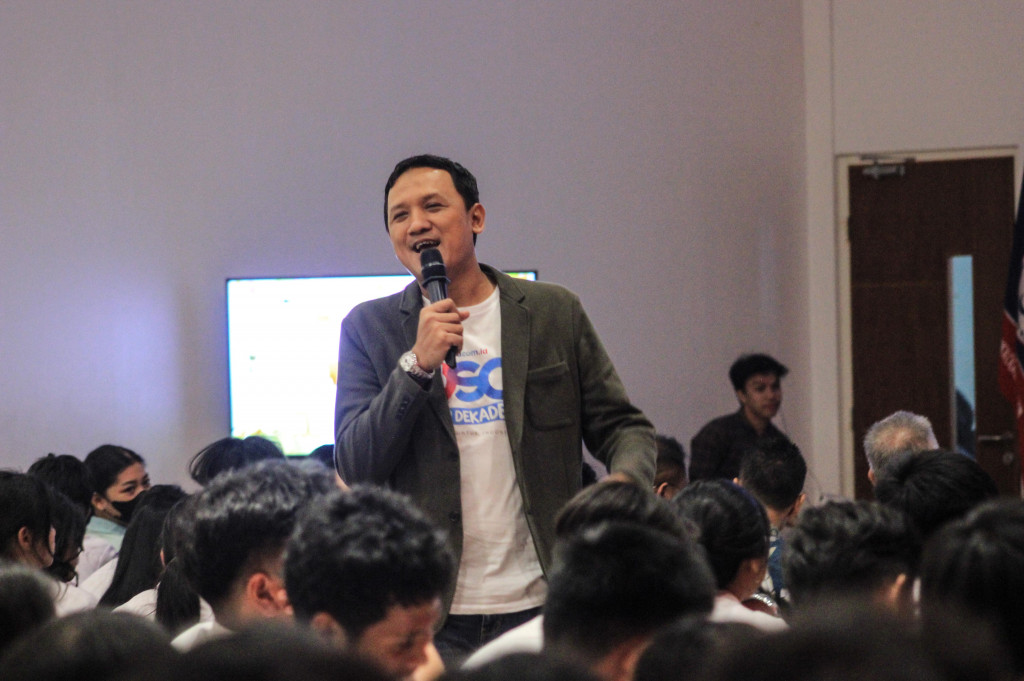 UPJ juga berinovasi untuk menjadi institusi pendidikan yang berkualitas internasional tetapi tetap terjangkau serta menawarkan program-program bring the world. Yudi berharap, banyak siswa yang dapat lolos Beasiswa OSC sesuai dengan kualifikasi yang telah ditentukan.