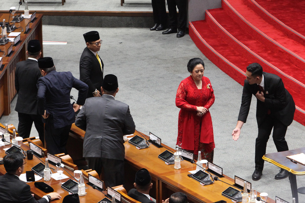 Puan Maharani kembali ditetapkan sebagai Ketua DPR RI periode 2024-2029 dalam Rapat Paripurna di Kompleks Parlemen, Senayan, Jakarta, Selasa, 1 Oktober 2024.