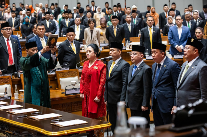 Anggota DPR periode 2024-2029 berjanji melunasi utang yang belum tuntas ke rakyat. Komitmen itu dipastikan bakal dipegang.