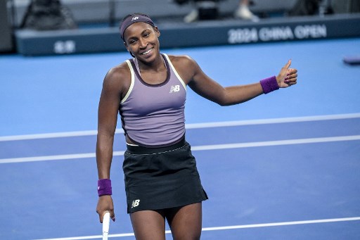 Petenis putri peringkat enam dunia Coco Gauff melaju ke perempat final China Open berturut-turut setelah lawanya, Naomi Osaka mengundurkan diri karena cedera.