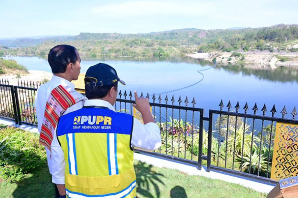 Jokowi mengatakan bahwa tanpa air masyarakat jangan membayangkan bahwa provinsi NTT akan makmur dan sejahtera.