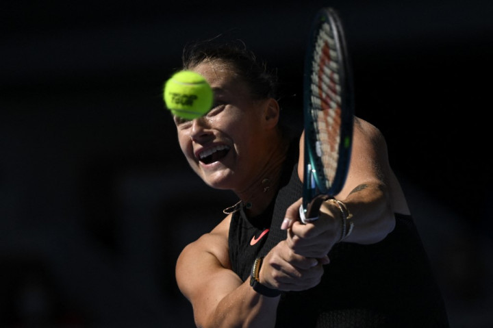 Sabalenka juga memenangi 15 pertandingan berturut-turut dari Ostrava 2020 hingga Dubai 2021, yang membuatnya meraih gelar Grand Slam pertamanya di Australian Open 2021.