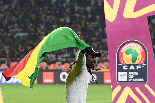 Senegal juga mencapai 16 besar Piala Dunia 2022 tetapi tersingkir pada fase yang sama dalam Piala Afrika tahun ini. Mereka disingkirkan tuan rumah sekaligus tim yang kemudian menjadi juara, Pantai Gading.