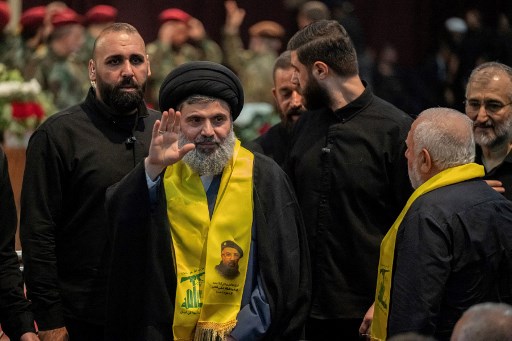 The New York Times melaporkan pada akhir September, mengutip para pejabat Israel, bahwa Hashem Safieddine, sepupu mendiang pemimpin Hizbullah Hassan Nasrallah, mungkin menjadi pengganti Nasrallah di pucuk pimpinan Hizbullah.