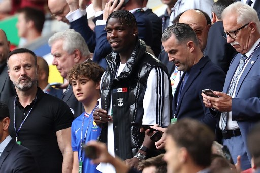 Sebelumnya, Pogba tersandung kasus doping pada awal musim 2023/24 setelah dinyatakan gagal tes doping dalam pertandingan Juventus melawan Udinese. Pogba dua kali positif dalam tes doping, terbukti mengonsumsi suplemen mengandung zat dehidropiandrosteron (DHEA) dalam tubuhnya.
