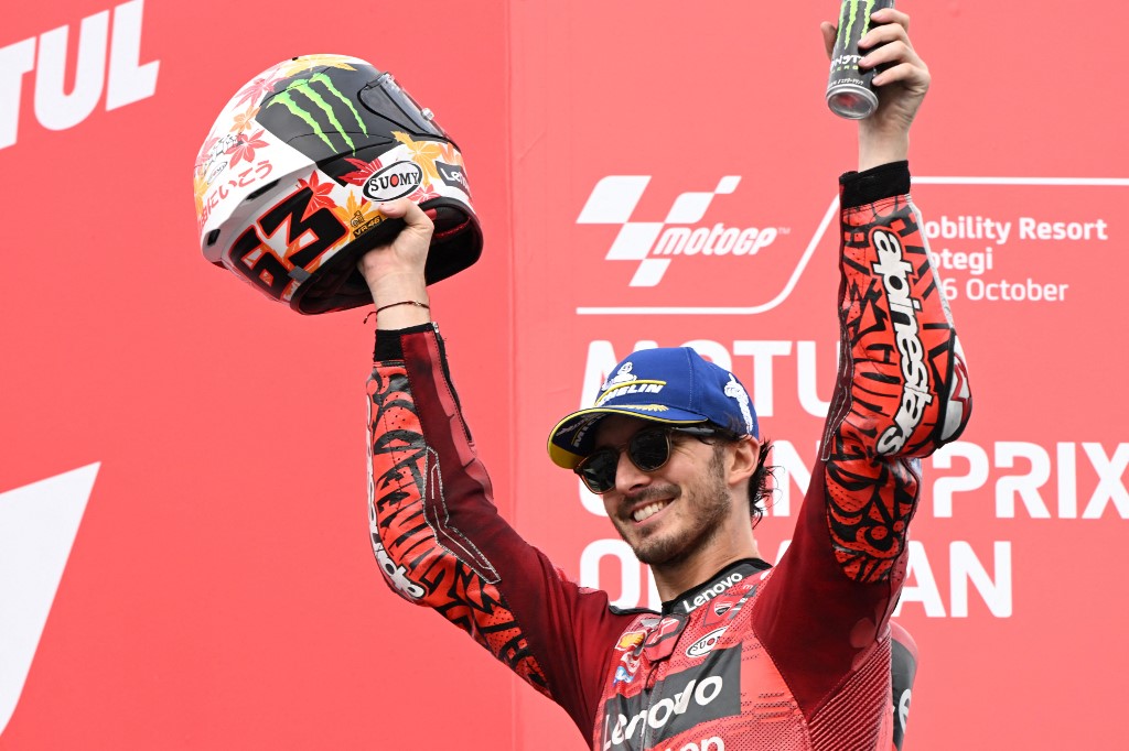 Pebalap Ducati Lenovo Francesco Bagnaia menyempurnakan akhir pekannya di Sirkuit Motegi dengan memenangkan balapan utama (race) Grand Prix Jepang, Minggu, 6 Oktober 2024.