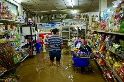 Banjir yang terjadi sejak 16 Agustus tersebut berdampak pada 34.373 keluarga dan setidaknya 26 orang meninggal dunia di seluruh negeri.