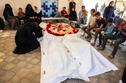 Pernyataan Kementerian Kesehatan Gaza itu menambahkan bahwa sekitar 97.303 orang lainnya mengalami luka-luka dalam serangan itu.