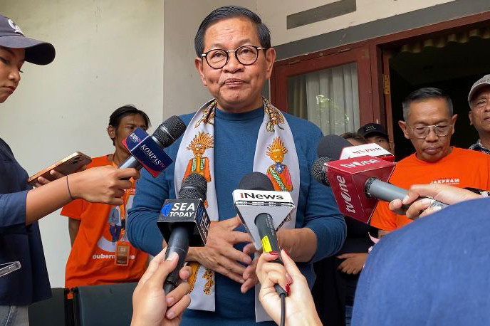 “Kami lebih melakukan hal-hal yang konkret turun ke bawah menyapa rakyat,” kata Pramono saat berkampanye di kawasan Pademangan Barat, Jakarta Utara, Selasa, 8 Oktober 2024. 