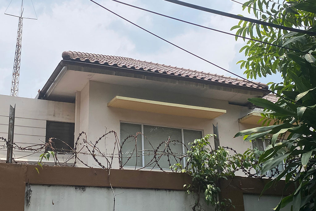 Di samping itu, dia pun menyebut bahwa sebagian rumah dinas itu ada yang ditempati oleh tim ahli, karena sejumlah anggota DPR sudah mempunyai rumah tinggal di kawasan Jabodetabek.