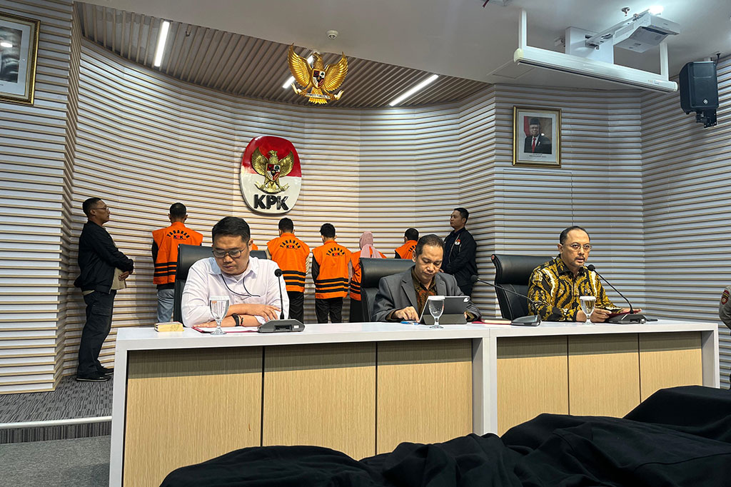 “Telah ditemukan bukti permulaan yang cukup,” kata Wakil Ketua KPK Nurul Ghufron di Gedung Merah Putih KPK, Jakarta Selatan, Selasa, 8 Oktober 2024.