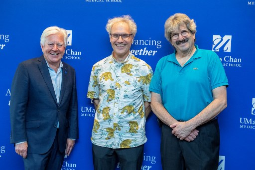 RNA-mikro ialah molekul kecil dalam sel tubuh manusia yang berperan sebagai ‘polisi lalu lintas’. Ketika RNA-mikro terganggu, molekul itu dapat memicu berbagai penyakit yang sulit diobati, misalnya kanker dan penyakit saraf (neurologis) seperti parkinson dan alzheimer.