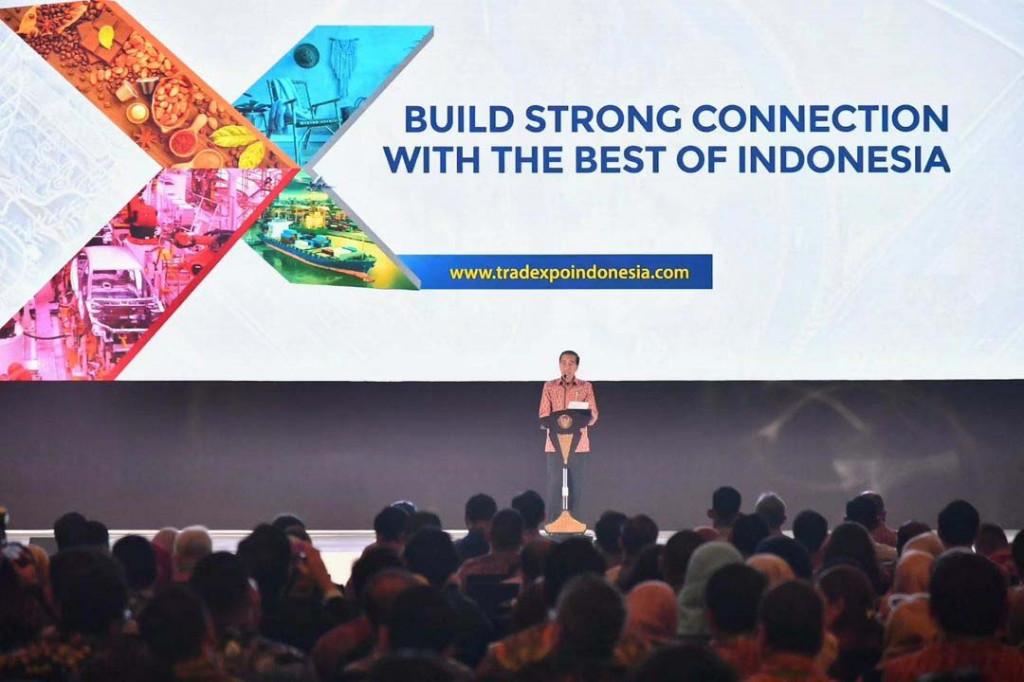 Presiden Joko Widodo secara resmi membuka Trade Expo Indonesia (TEI) ke-39 Tahun 2024 yang digelar di Hall Nusantara, Indonesia Convention Exhibition (ICE), Bumi Serpong Damai (BSD), Kabupaten Tangerang, Provinsi Banten, pada Rabu, 9 Oktober 2024. 