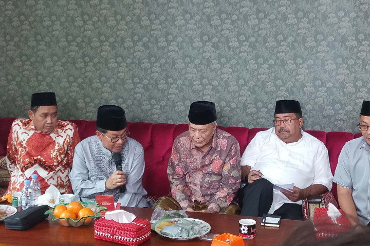 Calon Gubernur (Cagub) Jakarta nomor urut 3 Pramono Anung berjanji akan menerbitkan Peraturan Daerah (Perda) turunan dari Undang-Undang (UU) Pesantren. Menurut Pramono hal ini penting untuk menjadi payung hukum, salah satunya dalam hal pendanaan.