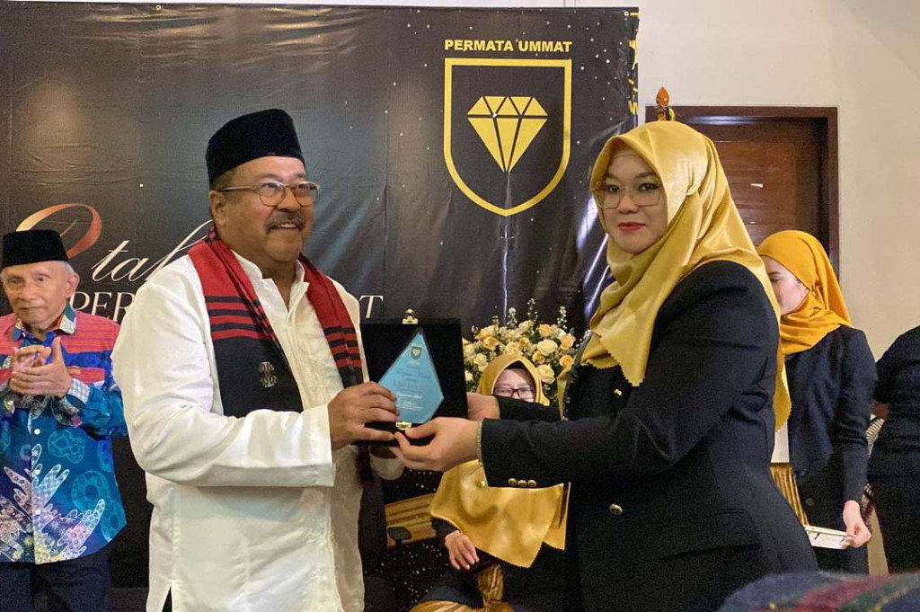 Dalam debat Pilkada berikutnya, Amien Rais juga punya kemungkinan untuk hadir menemani Pramono dan Rano. Akan tetapi, dia mesti melihat waktu debat tersebut dilakukan.