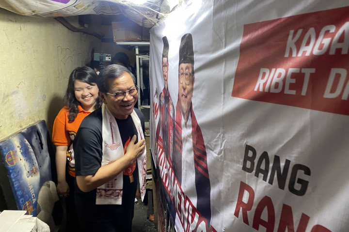 Calon Gubernur Nomor urut 3 Pramono Anung menanggapi curhatan pedagang kaki lima (PKL) yang mengaku digusur saat berdagang di kawasan Kota Tua. Pramono menegaskan bahwa PKL tidak boleh digusur melainkan ditata.